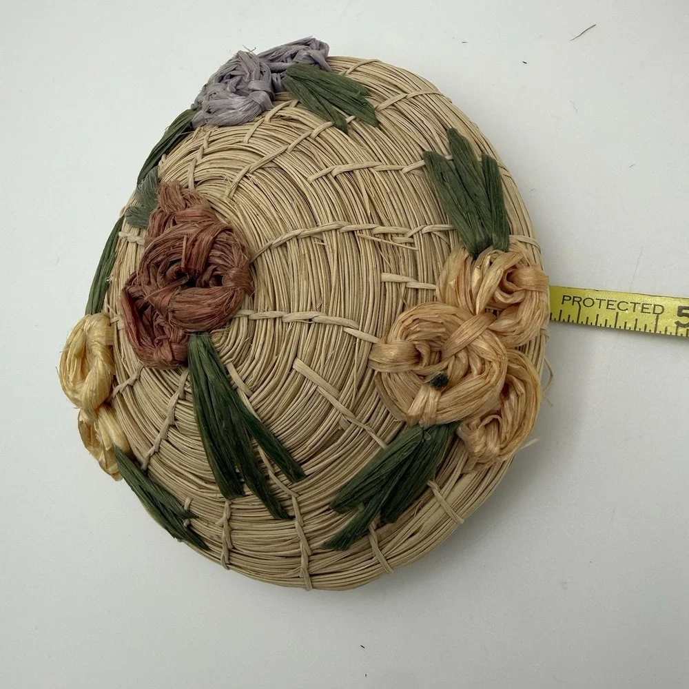 Vtg‎ Woven Straw Basket Lidded Raffia Trinket Box Cream Floral Design Boho MCM